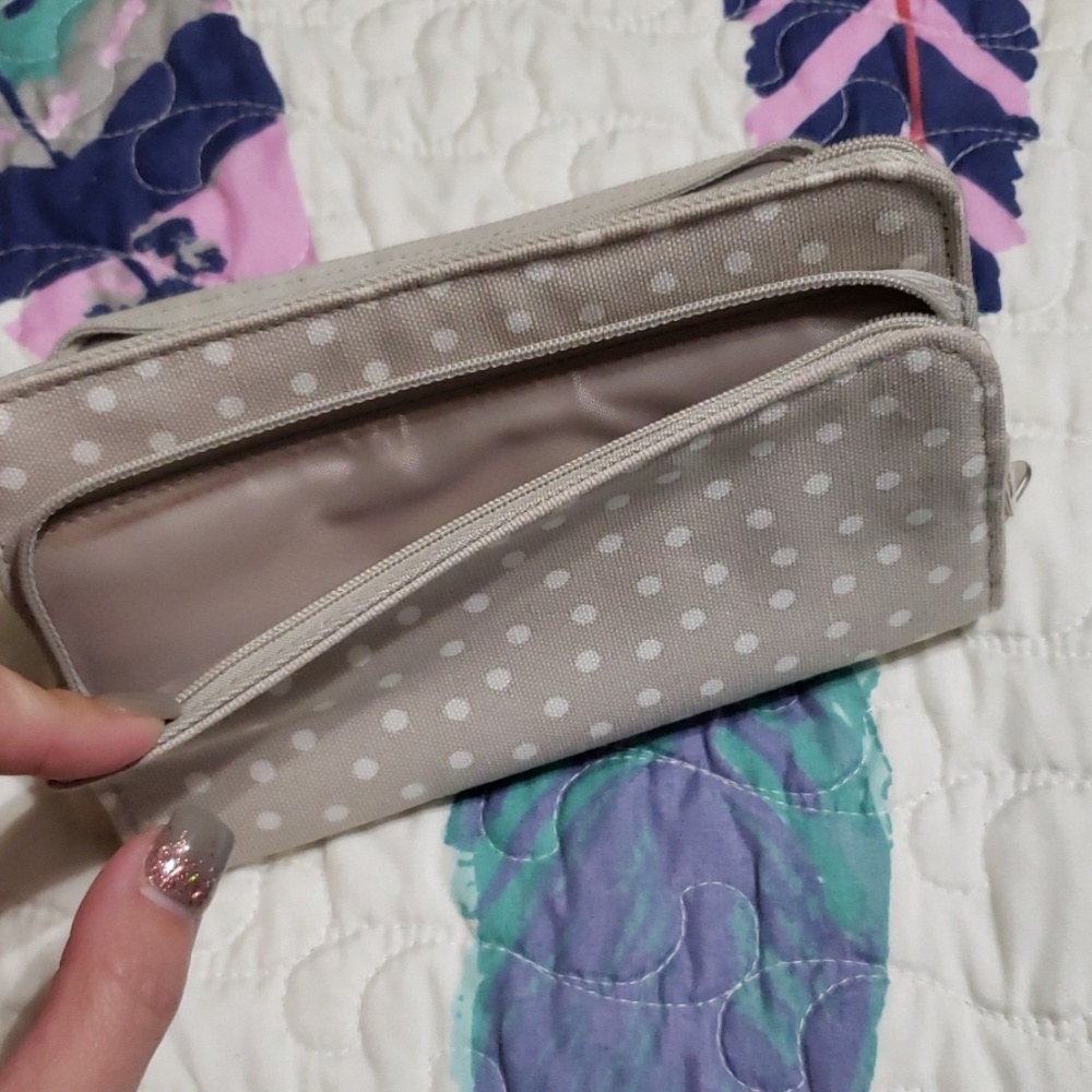 Thirty One Wallet